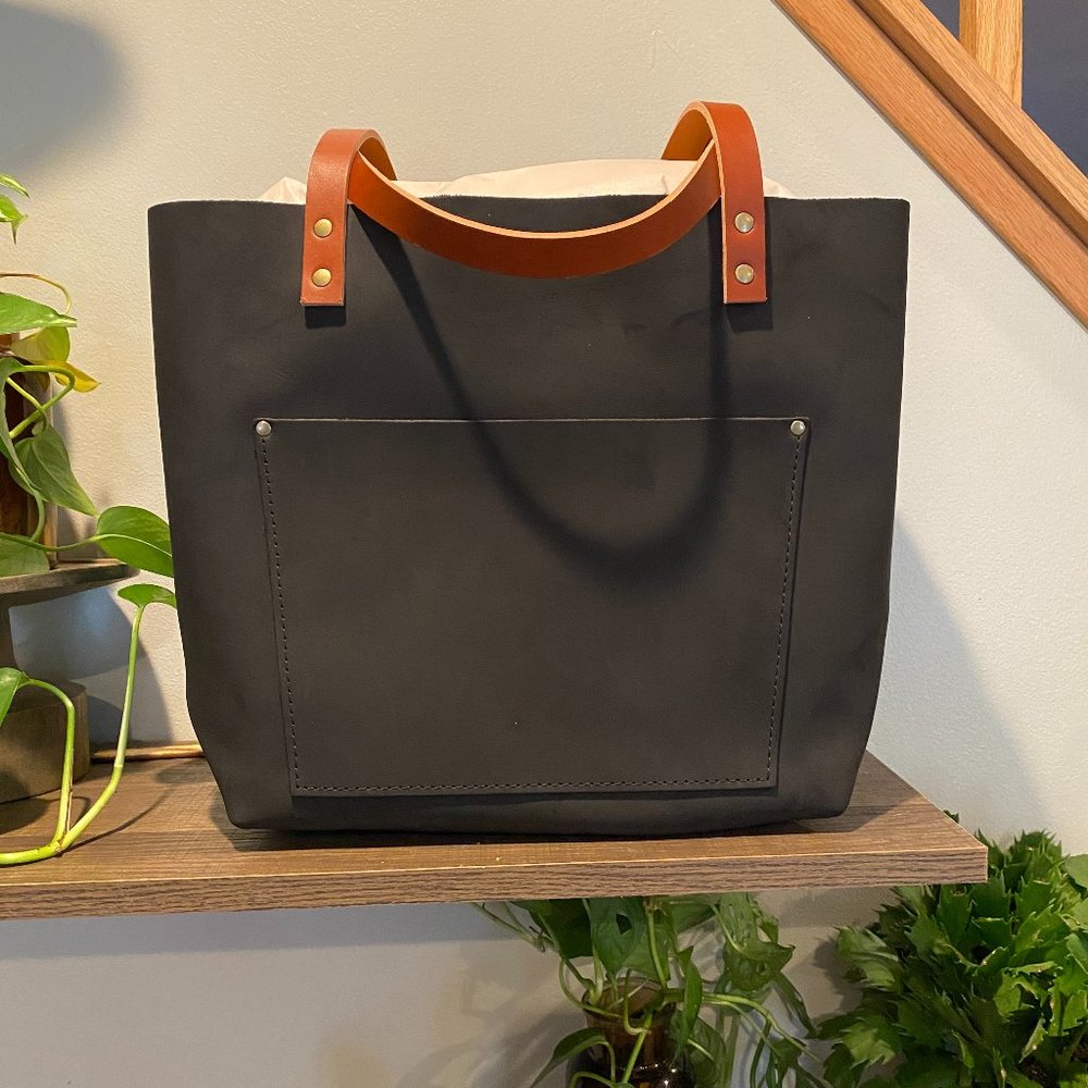 🖤 Portland Leather Goods - Large Leather Tote Bag in Shadow Black w/ Tandles 🖤